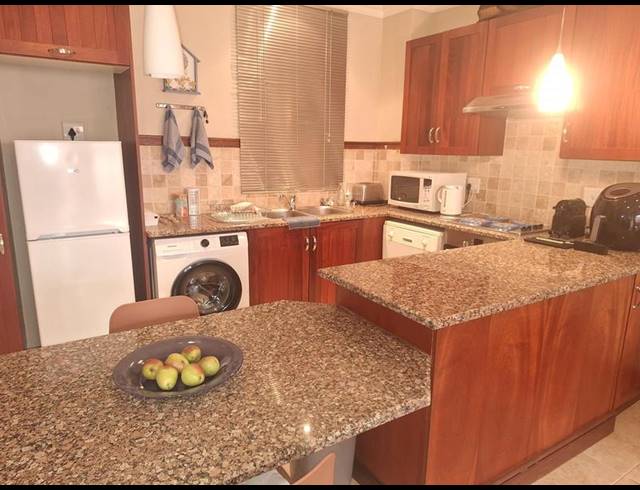 1 BEDROOM APARTMENT FOR SALE IN NEWLANDS